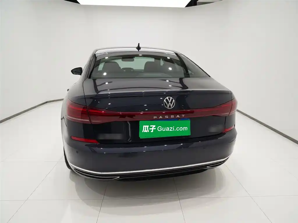 Volkswagen Passat 2023 380TSI Flagship Edition фото 10
