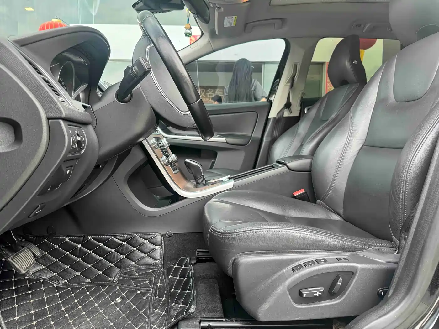 صورة 6 - Volvo XC60