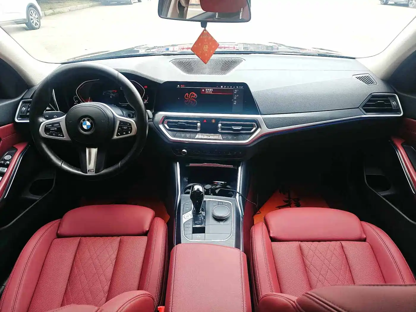 BMW 3 Series 2022 325i M Sport Shadow Edition фото 13