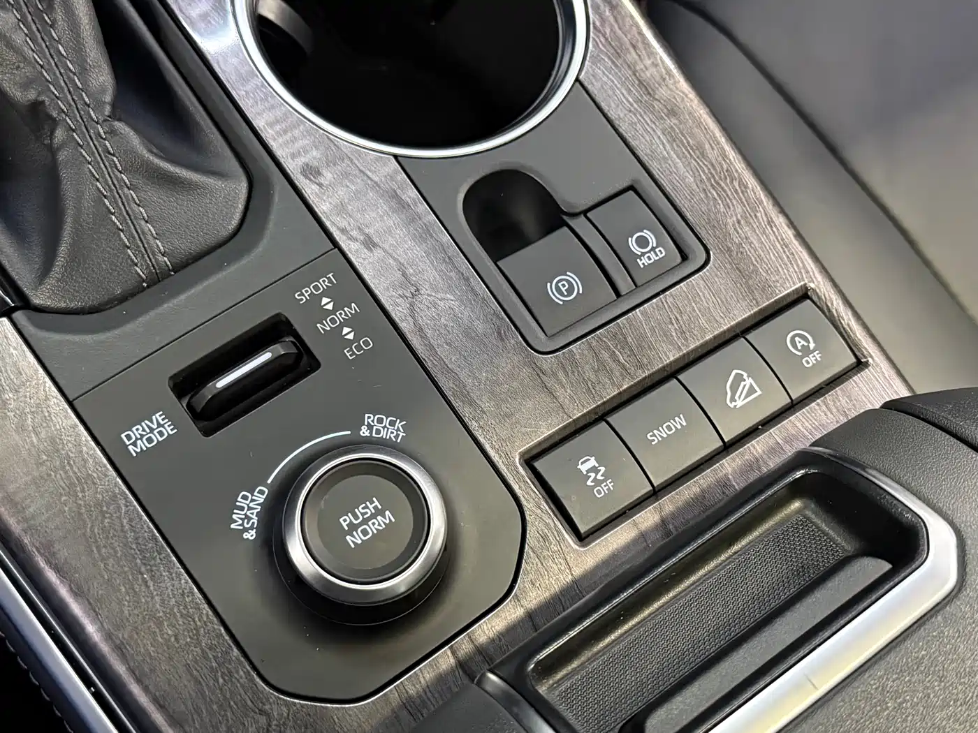 Toyota Crown Kluger 2024 2.0T AWD Jinyao Edition фото 10