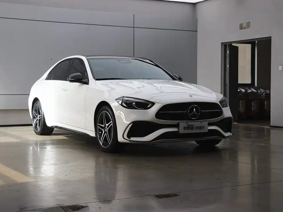Mercedes-Benz C-Class 2023 C 260 L Night Edition Sport фото 25