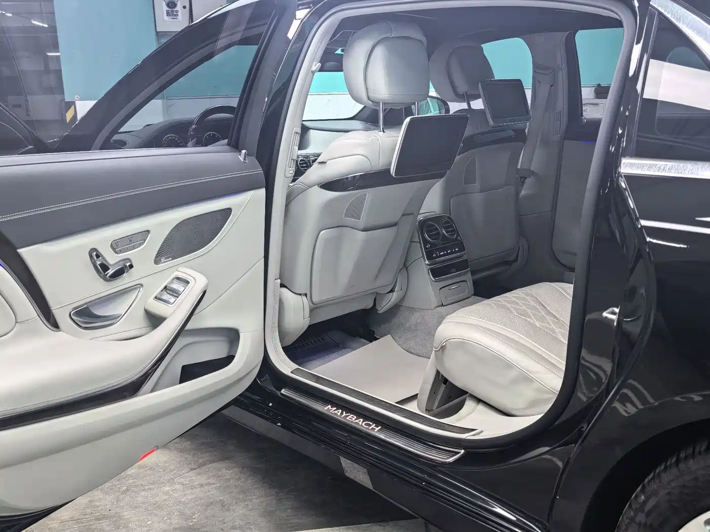 Mercedes-Benz Maybach S-Class 2016 S 400 4MATIC фото 8