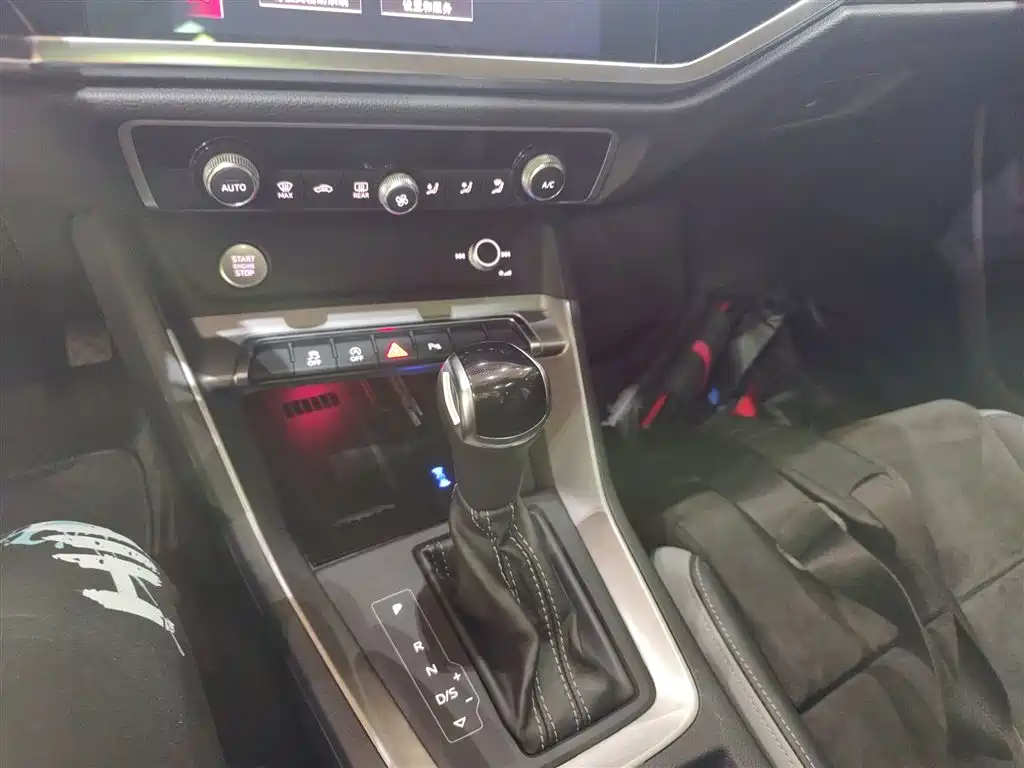 Audi Q3 2019 40 TFSI Fashion Dynamic фото 10