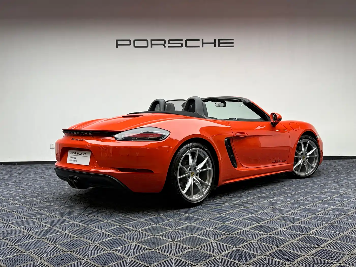 Porsche 718 2020 Boxster 2.0T фото 2