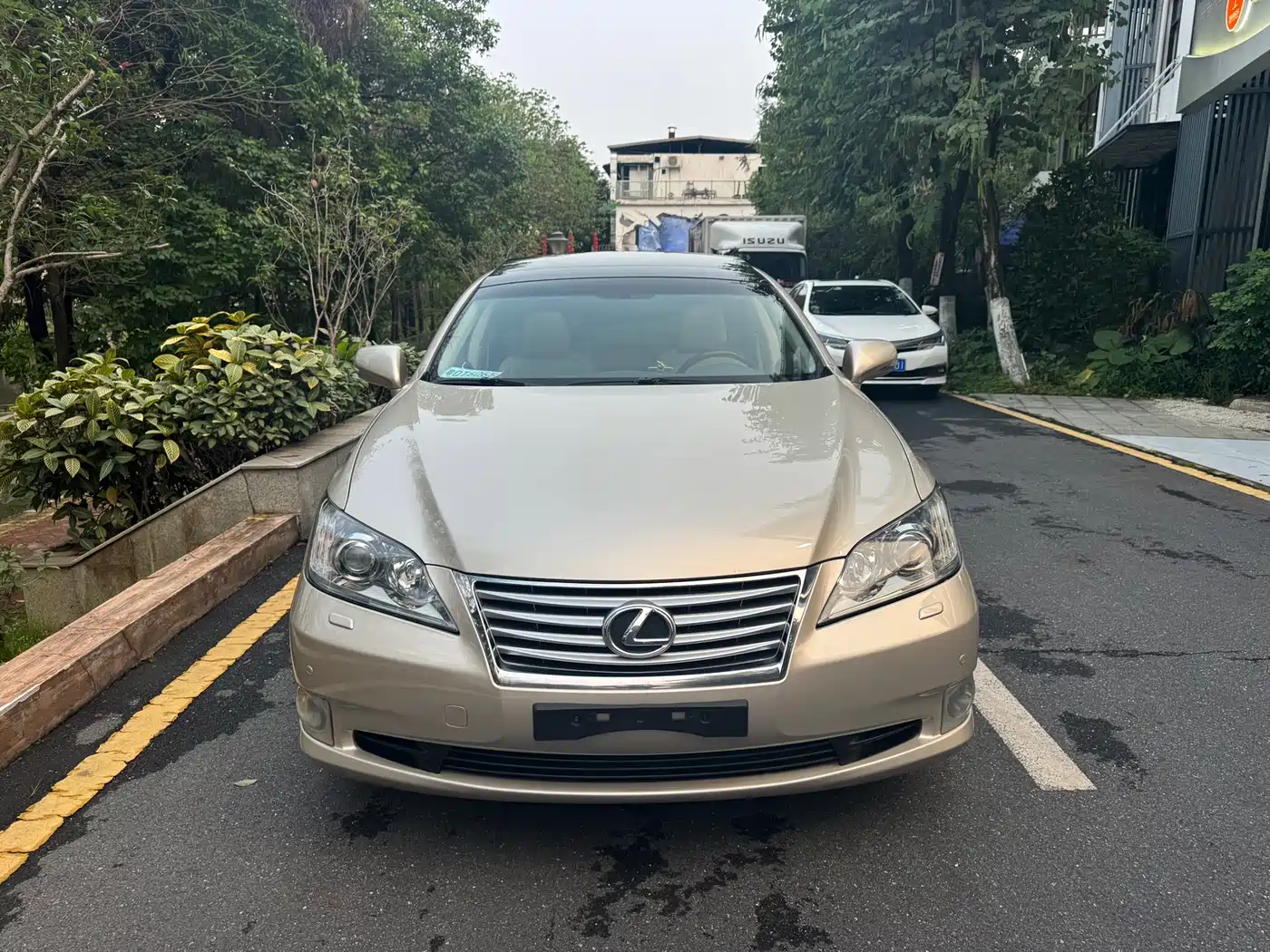 Lexus ES 2010 240 Luxury Edition фото 2