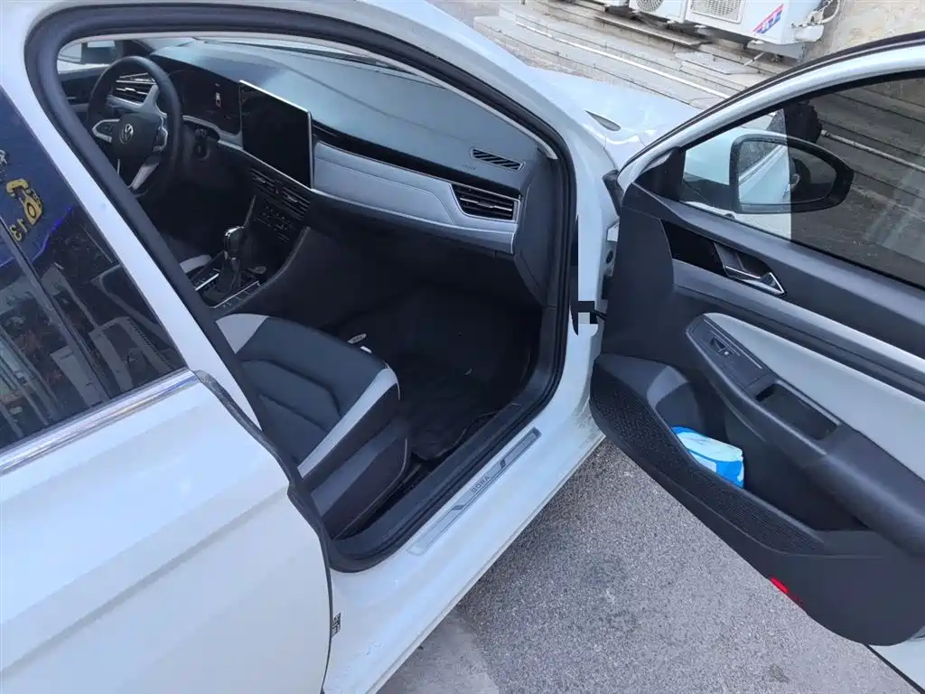 Volkswagen Bora 2024 300TSI DSG Premium Ride Edition фото 22