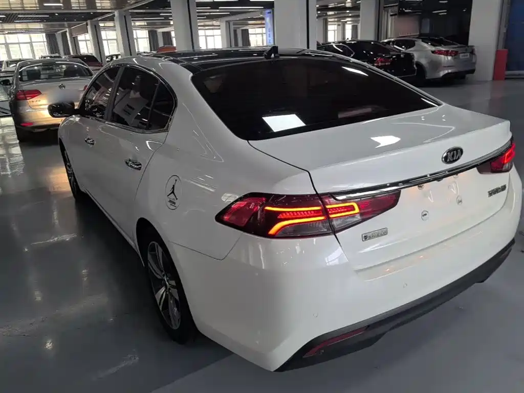 Kia Kaishen 2017 1.8L Automatic GLS фото 4