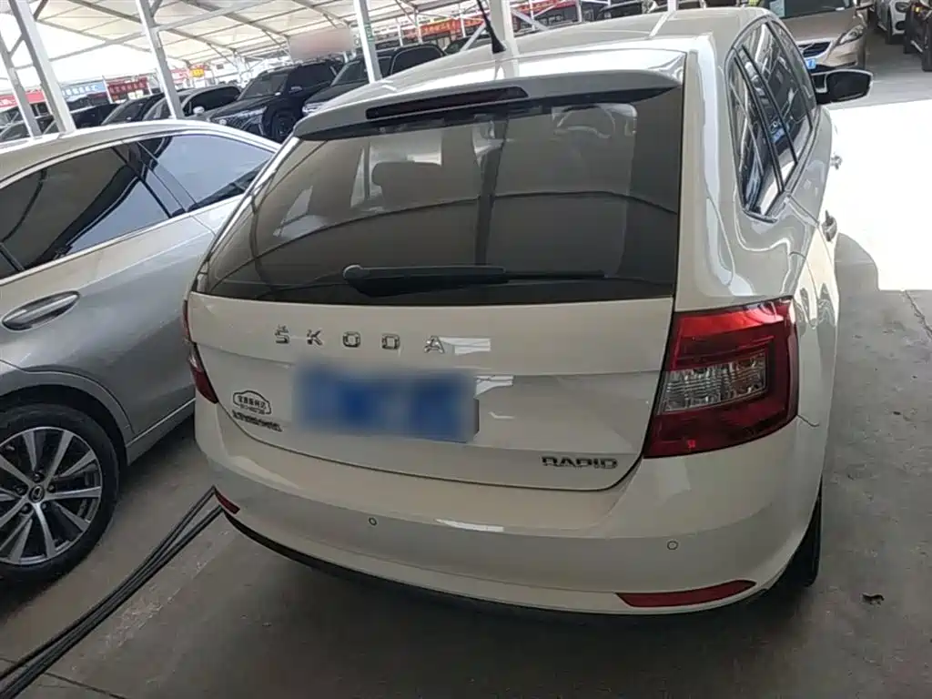 Škoda Skoda Rapid Spaceback 2019 Facelift 1.5L Automatic Comfort Version China V фото 6