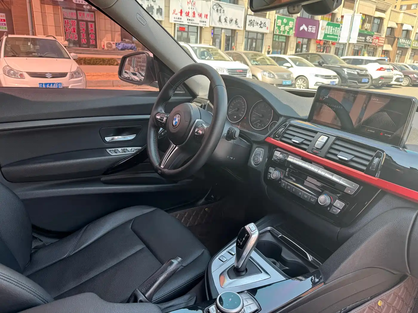 BMW 3 Series GT 2016 320i Design Package фото 12