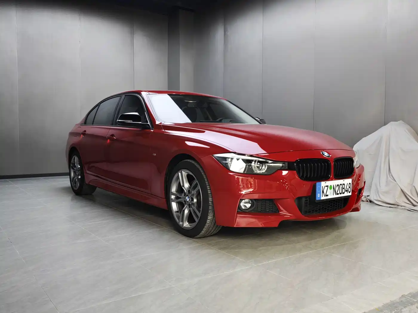 BMW 3 Series 2018 320Li M Sport Black Night Edition фото 2