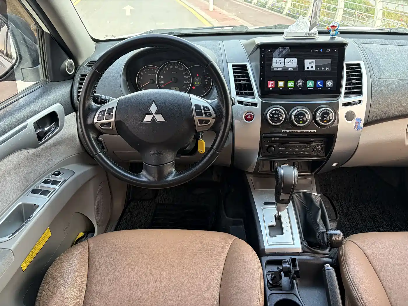 Mitsubishi Pajero Sport 2013 3.0L AWD Executive фото 8