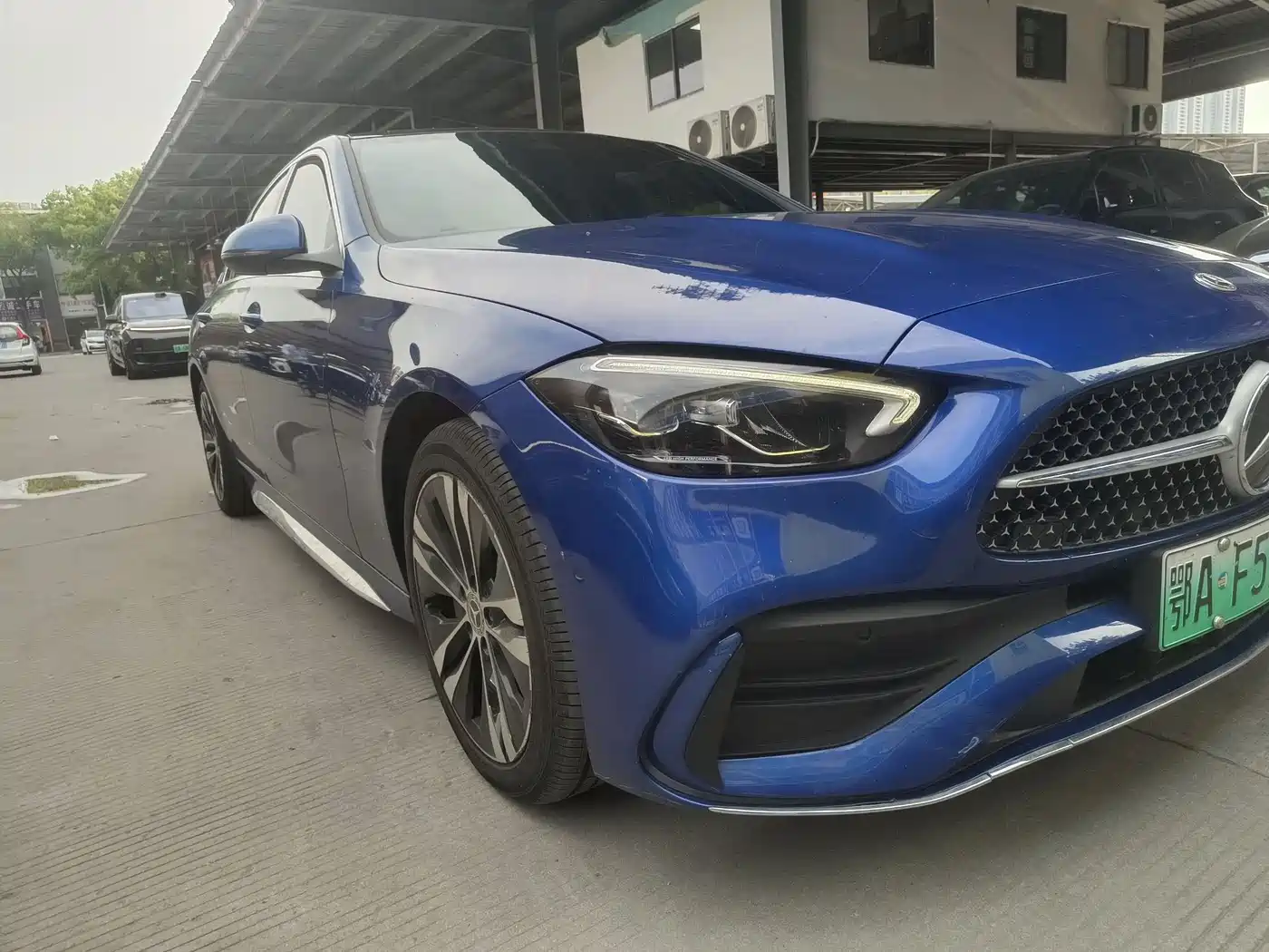 Mercedes-Benz C-Class New Energy 2023 C 350 eL фото 2