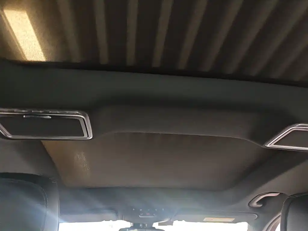 Mercedes-Benz GLC 2019 Model GLC 200 L 4MATIC фото 18