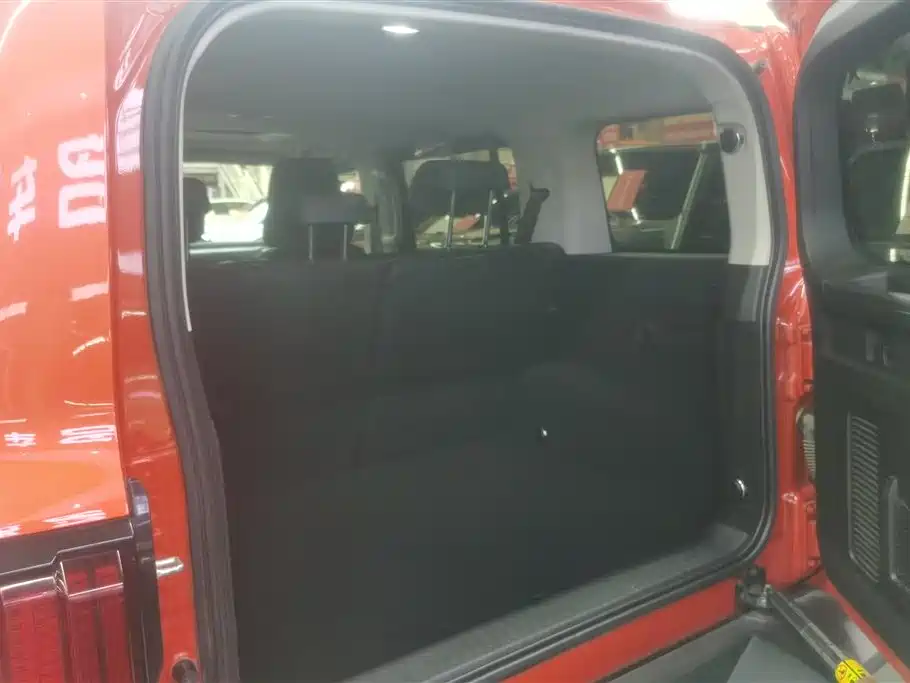 Tank 300 2024 2.0T Explorer фото 4