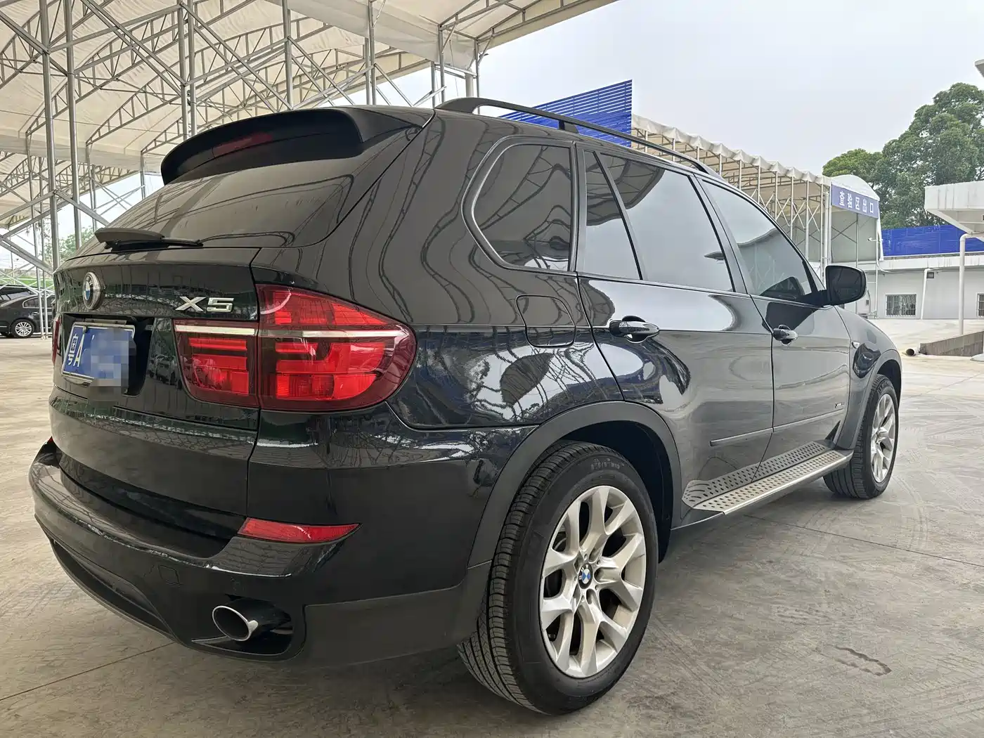 BMW X5 (Import) 2011 xDrive35i Luxury Edition фото 11