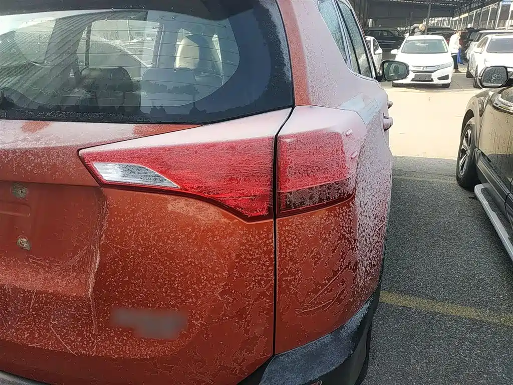 Toyota RAV4 Rongfang 2013 2.0L Manual 2WD Urban фото 8
