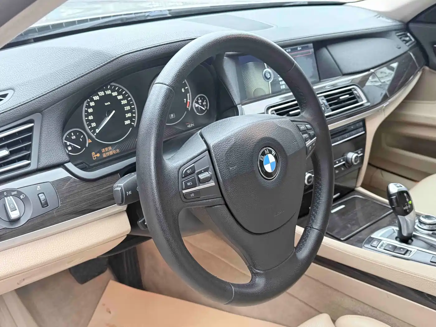 BMW 7 Series 2011 730Li Elegance фото 12