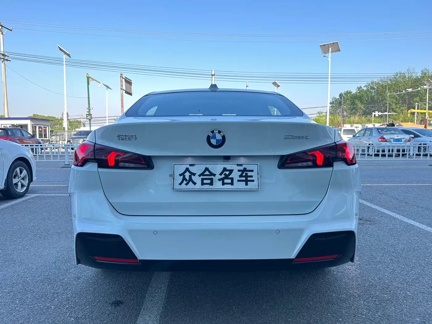 BMW 2 Series 2025 225L M Sport Package фото 6