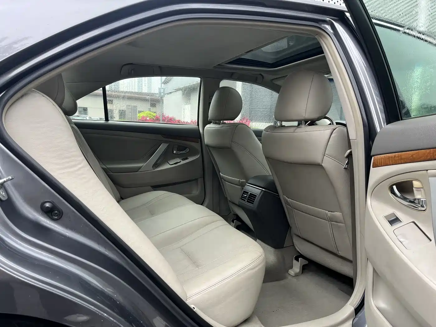 Toyota Camry 2011 200G Classic Anniversary Edition фото 24