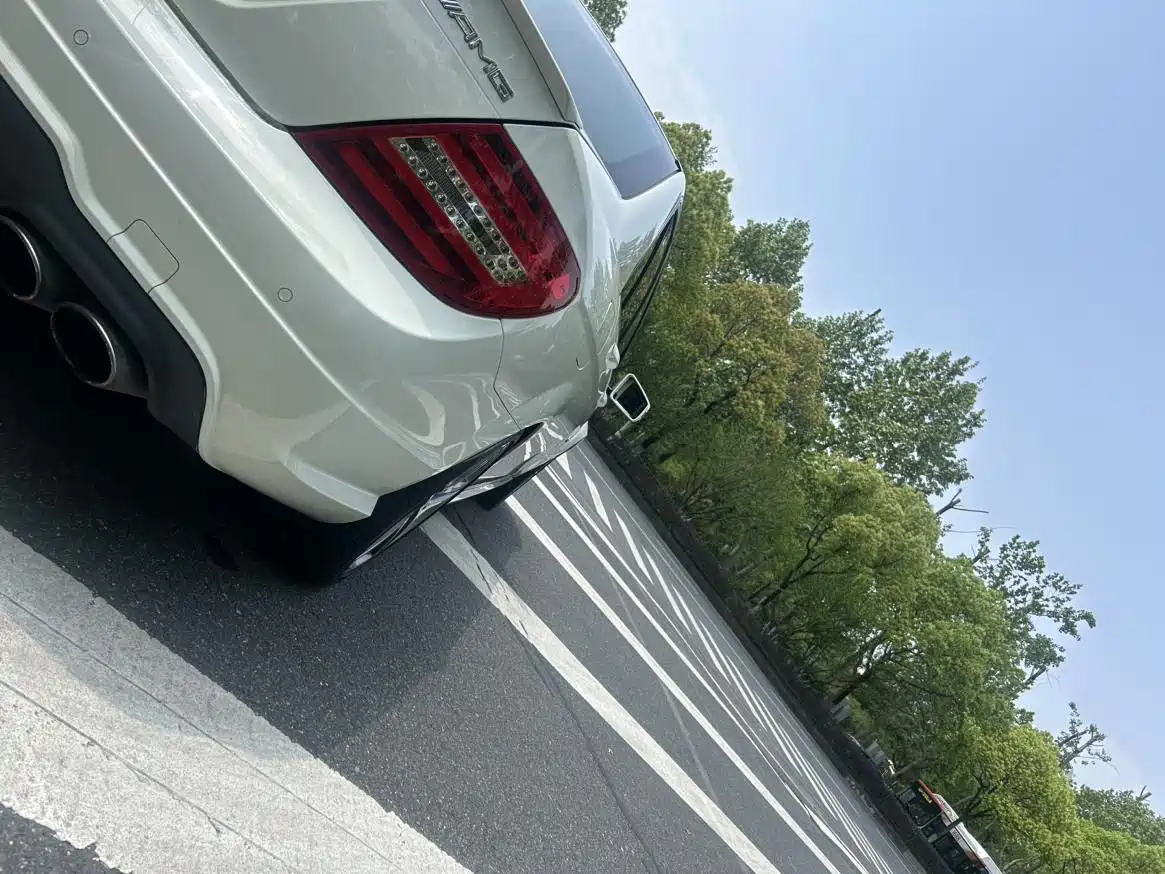 Mercedes-Benz C-Class AMG 2012 AMG C 63 Sport фото 3