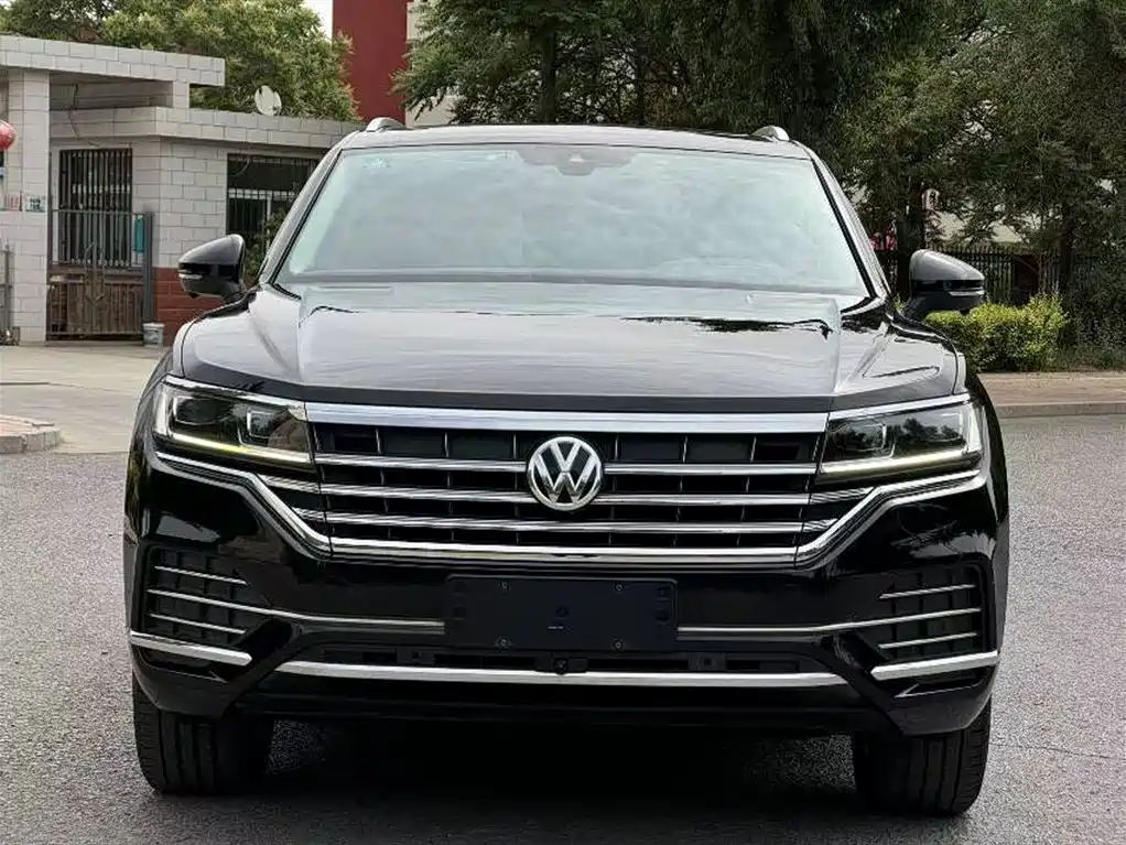 Volkswagen Touareg 2019 2.0TSI Sharp Wing Edition China V фото 2