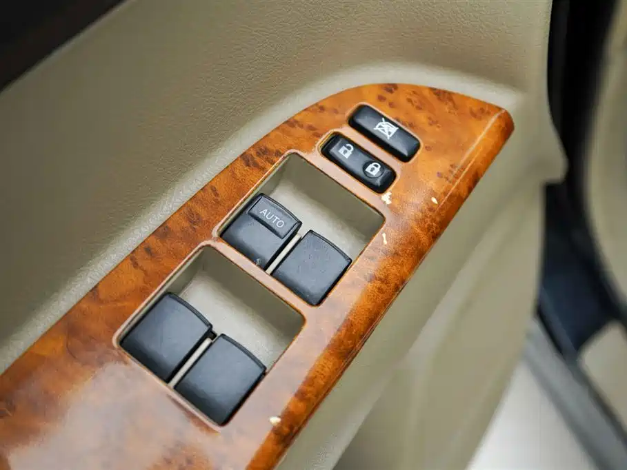 Toyota Highlander 2009 2.7L 2WD 7-seater Elite Edition фото 3