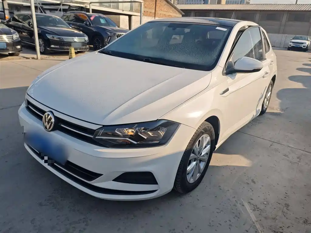 Volkswagen Polo 2019 Plus 1.5L Automatic Colorful Tech Edition фото 2