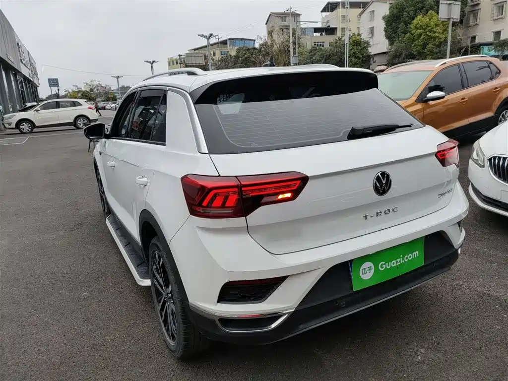 Volkswagen T-ROC 2022 280TSI DSG 2WD Comfort PLUS фото 5
