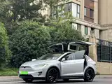 Фото 1 - Tesla Model X