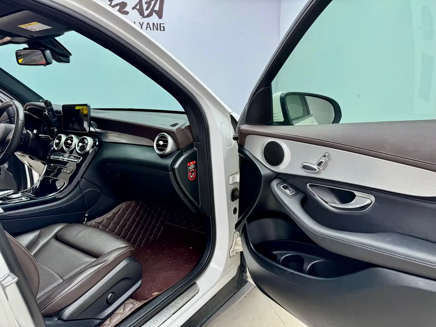 Mercedes-Benz GLC 2018 GLC 200 4MATIC фото 14
