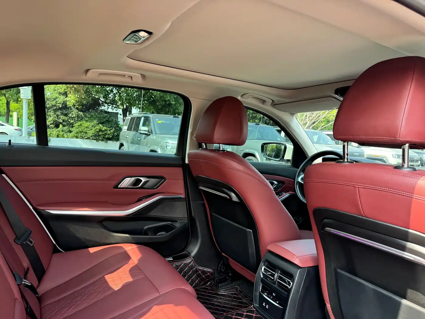 BMW 3 Series 2022 325Li M Sport Package фото 16