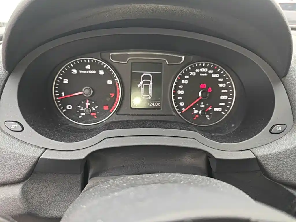Photo 16 - Audi Q3