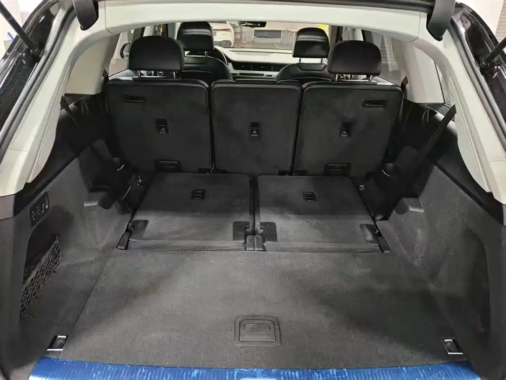 Audi Q7 2019 45 TFSI Comfort фото 17