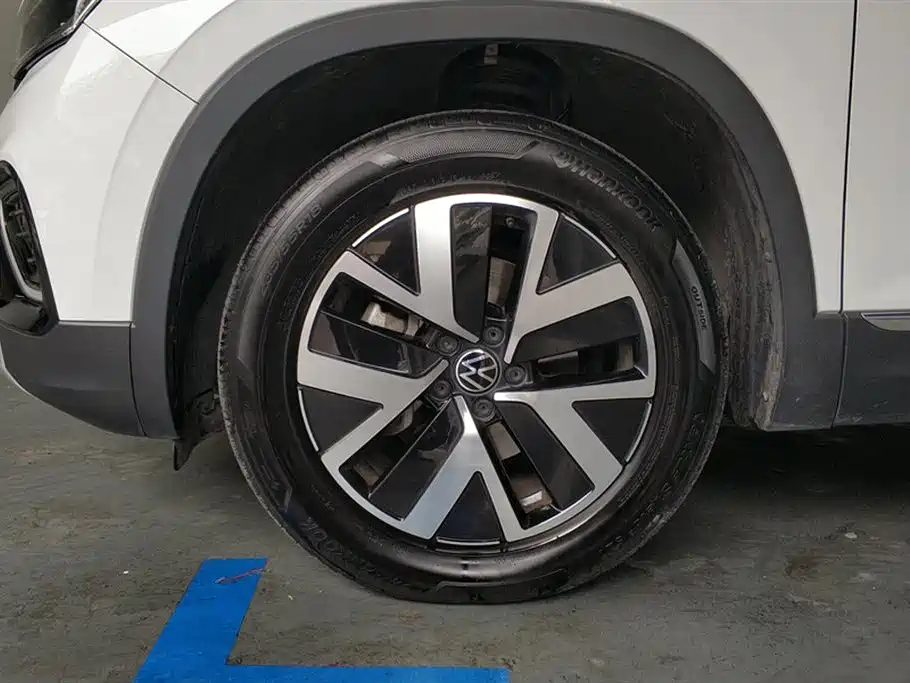 Volkswagen Tayron 2024 330TSI 2WD Luxury Plus Advanced фото 6