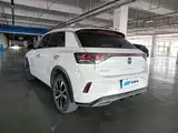 Photo 4 - Volkswagen T-ROC
