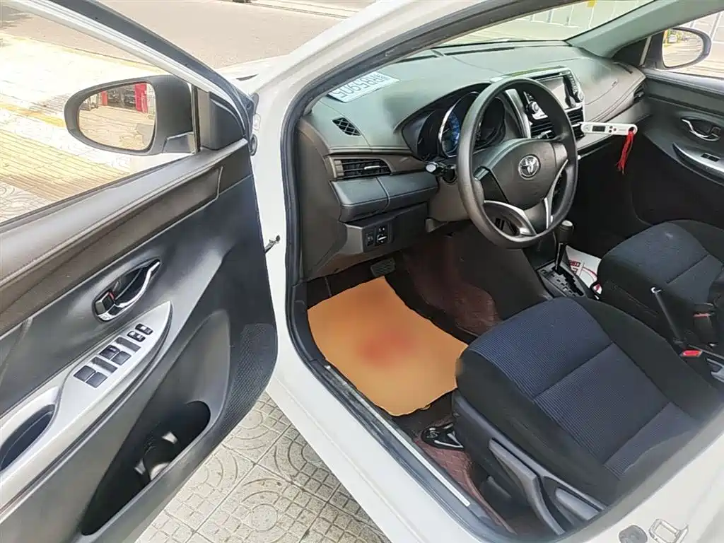 Toyota YARiS L Zhi Xuan 2015 1.5E Auto Charming Edition фото 16