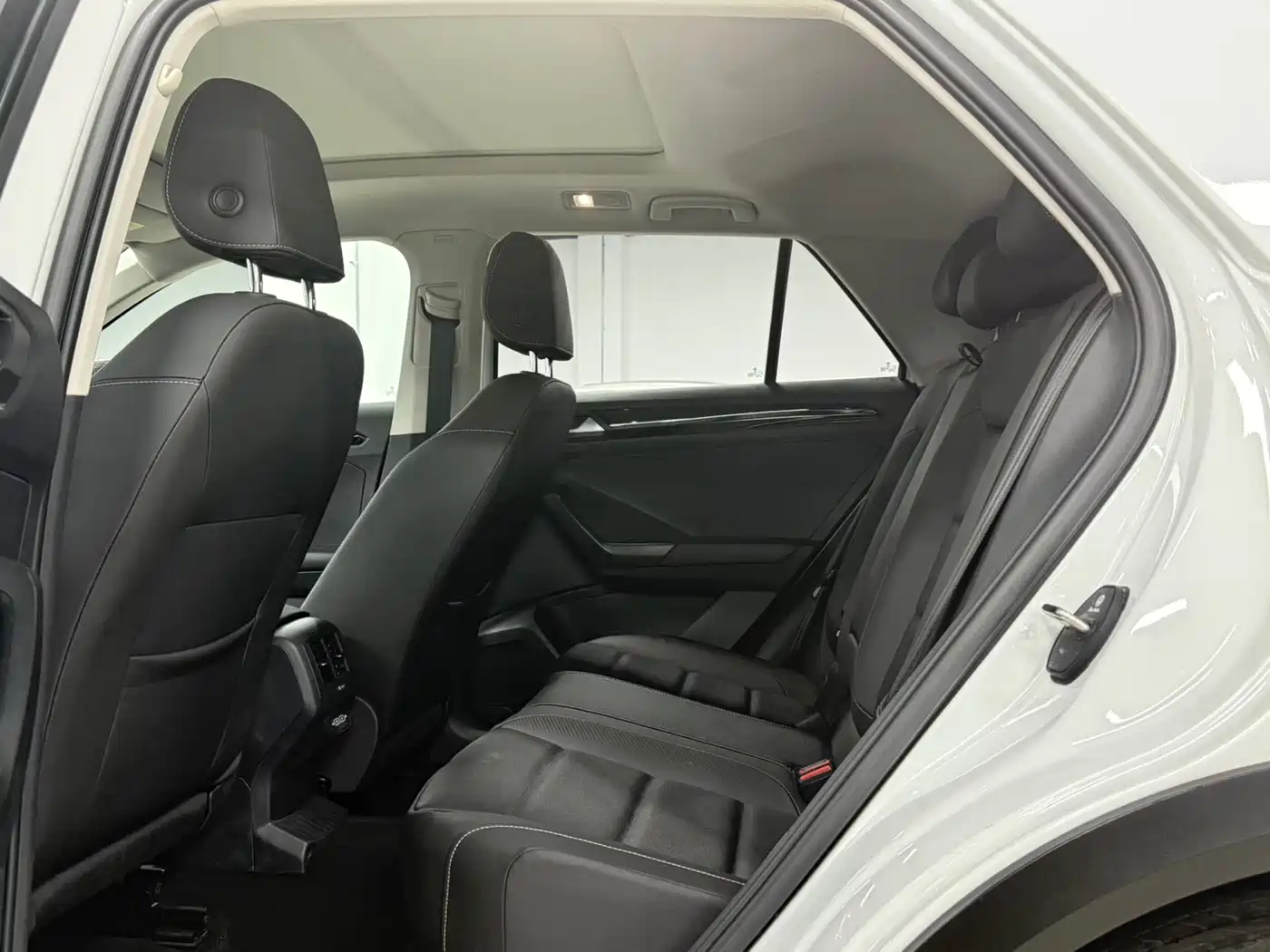 Volkswagen T-ROC 2022 280TSI DSG 2WD Comfort PLUS фото 18