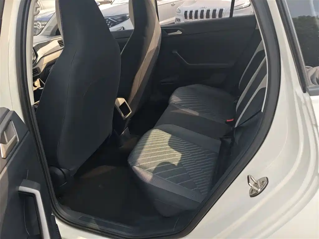 Volkswagen Lavida 2023 Xinrui 1.5L Auto Xinyi Edition фото 17