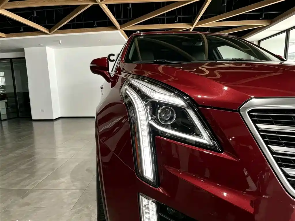 Cadillac XT5 2016 2016 28T AWD Luxury Model