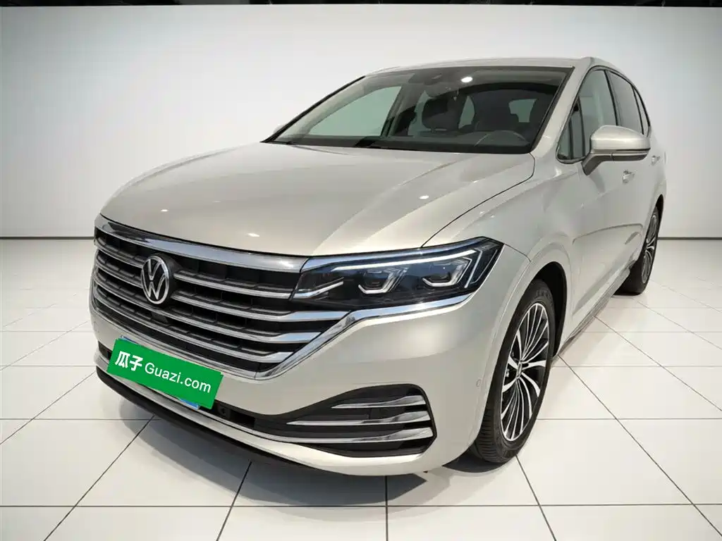 Volkswagen Viloran 2020 380TSI Premium