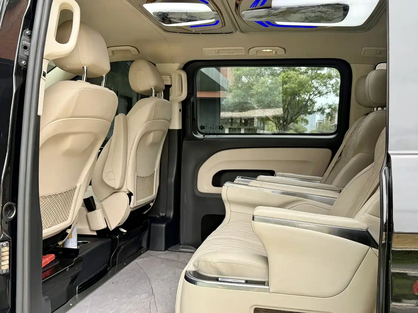 Mercedes-Benz Vito 2021 2.0T Business Edition 7-seater фото 21