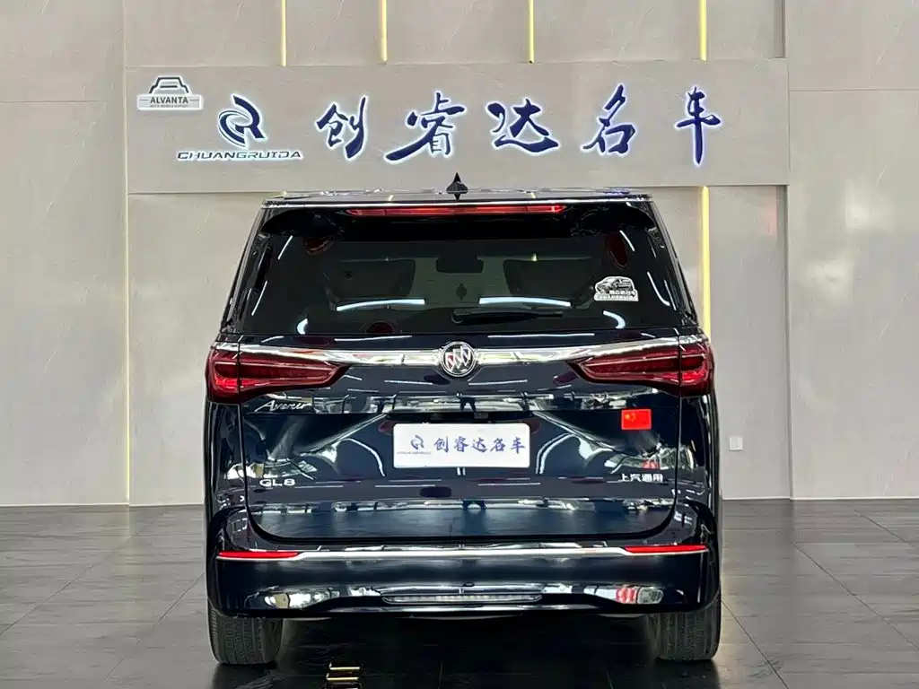Фото 4 - Buick GL8