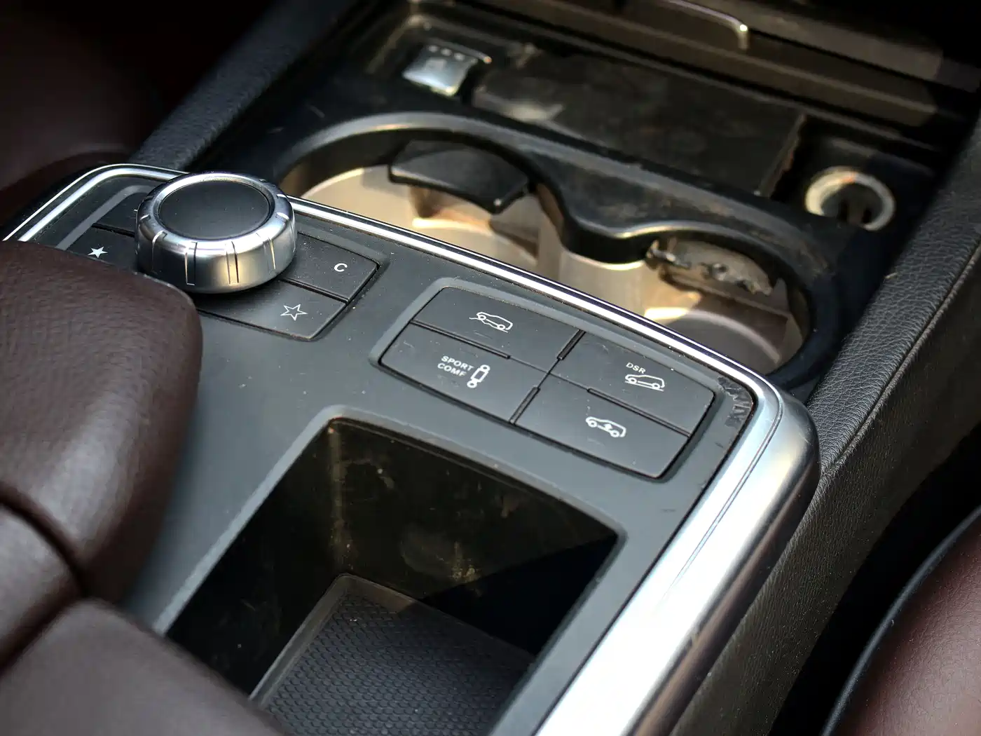 Mercedes-Benz M-Class 2012 Model ML 350 Luxury фото 16
