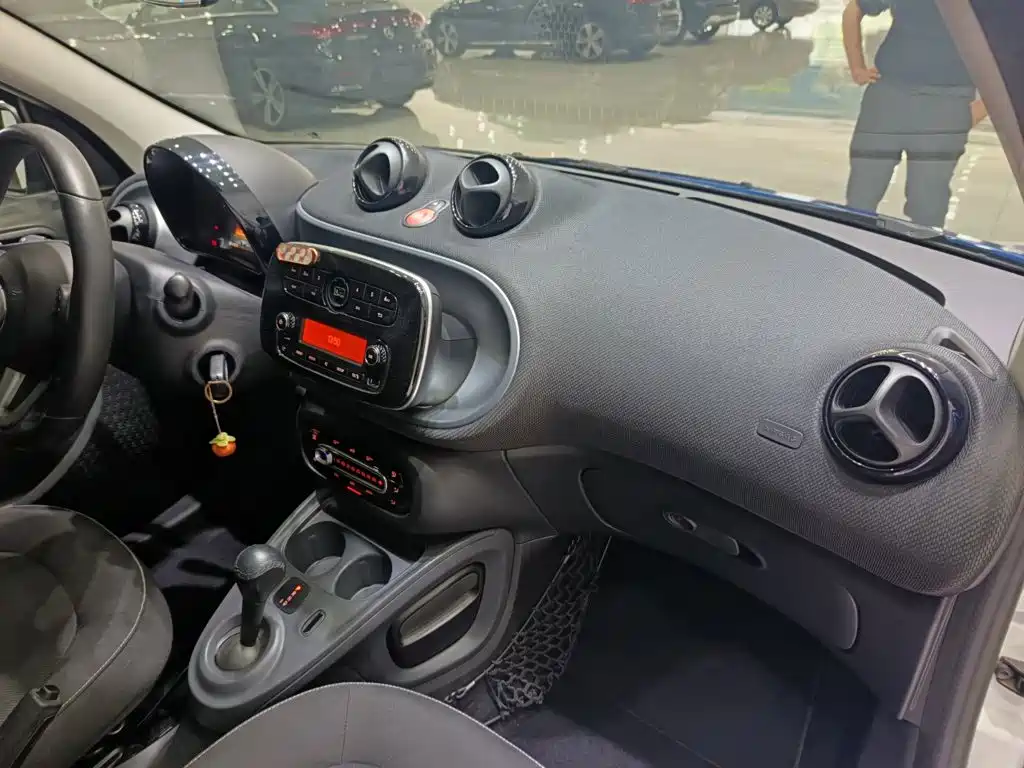smart forfour 2018 2016 1.0L 52kW Passion Edition