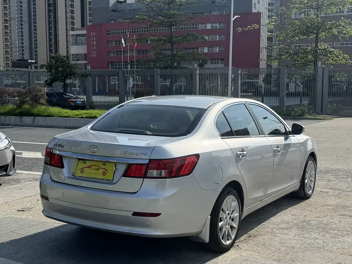 GAC Trumpchi Trumpchi GA5 2011 2.0L Automatic Premium Edition фото 3