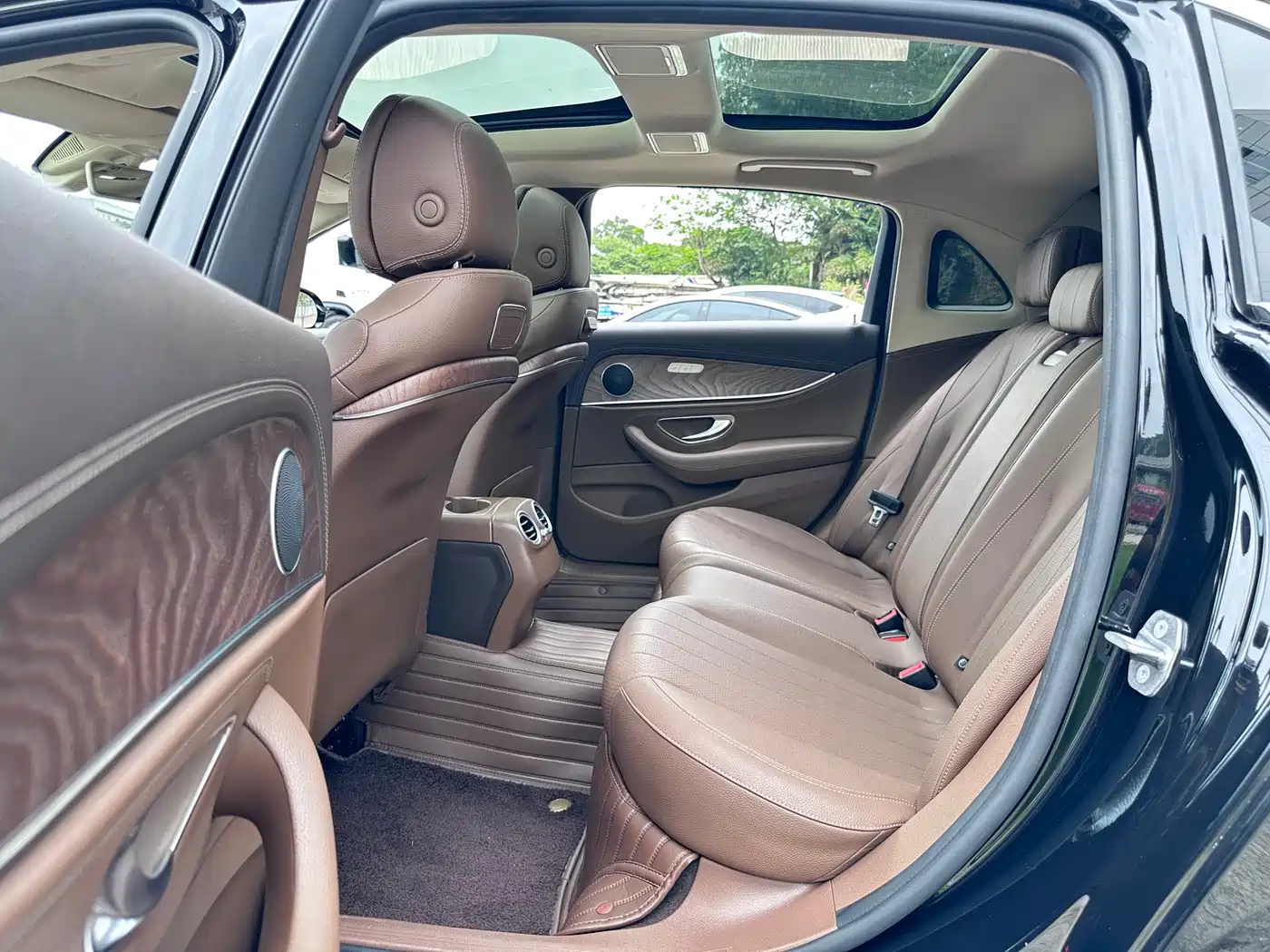 Mercedes-Benz E-Class 2020 Facelift E 300 L Fashion фото 12