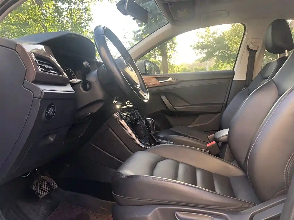Volkswagen Tharu 2019 280TSI 2WD Luxury Edition China V фото 8