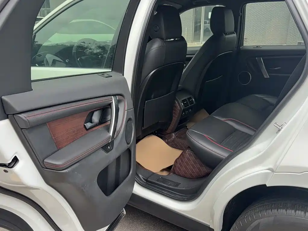 Фото 13 - Land Rover Discovery Sport