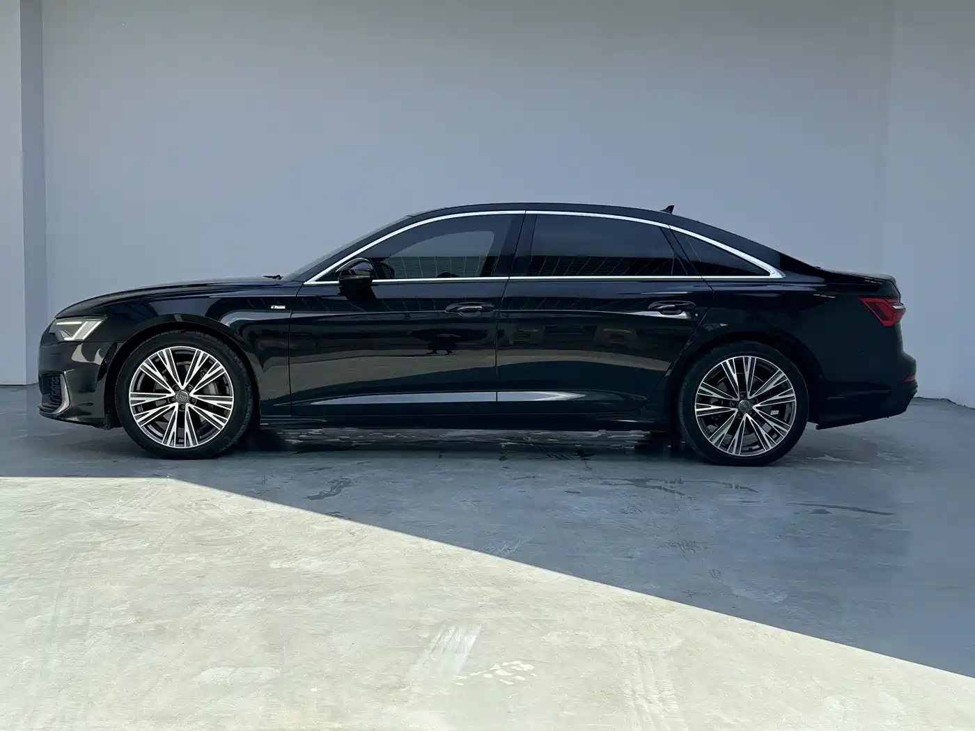 Audi A6L 2019 45 TFSI quattro Premium Dynamic фото 6