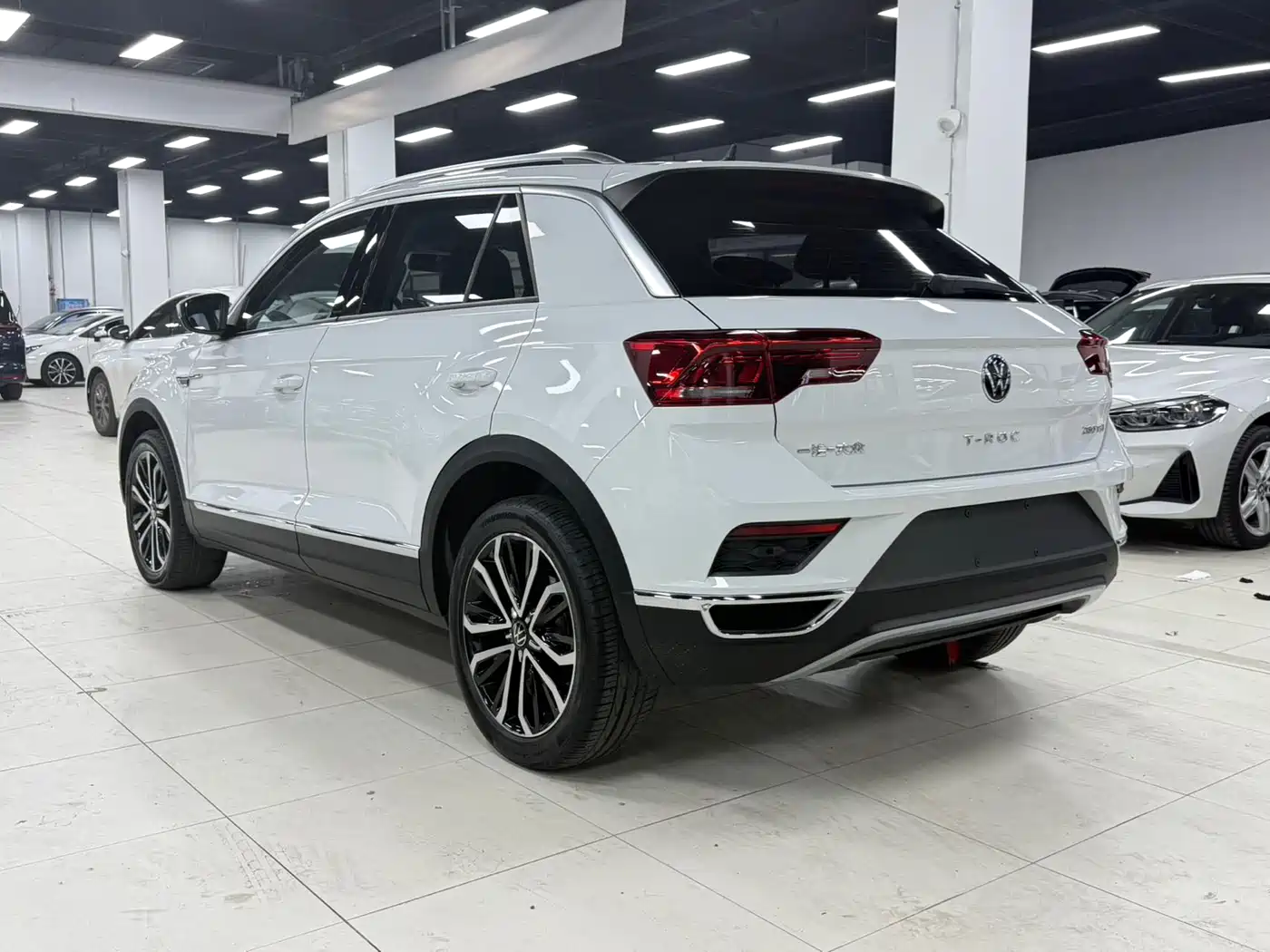 Volkswagen T-ROC 2022 280TSI DSG 2WD Comfort PLUS фото 7